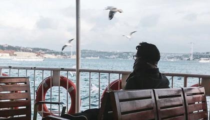 kaiyun官方入口登录-瑞·弗兰：全黑队的“防守专家”，每一次关键拦截都帮助球队稳住局面