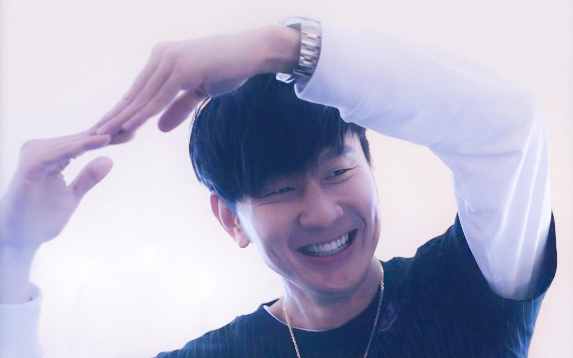 公牛拍摄宣传海报主打青春与力量主题,公牛广告词到底是什么