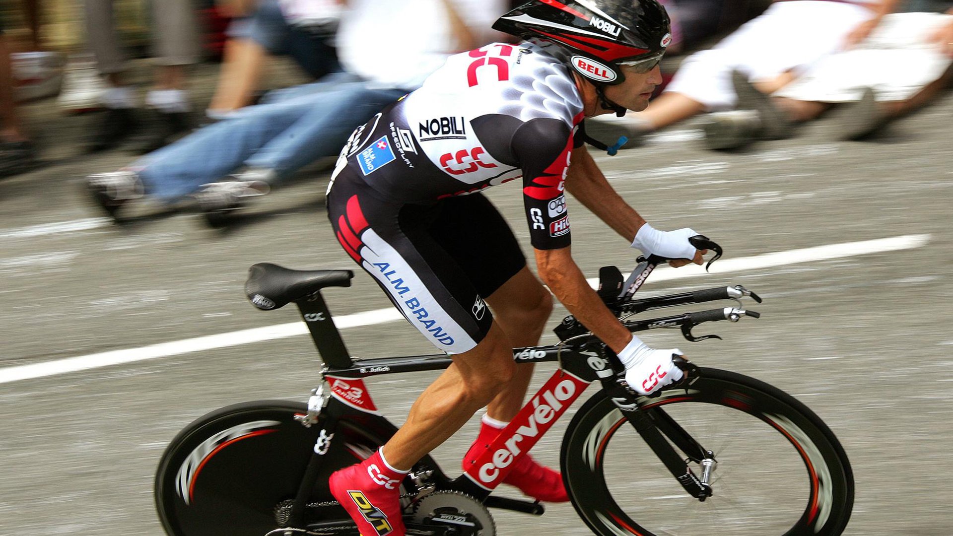 2005年总决赛：圣安东尼奥马刺在对阵西部强敌西雅图超音速的比赛中，以强硬防守获胜，夺得队史第三个冠军。